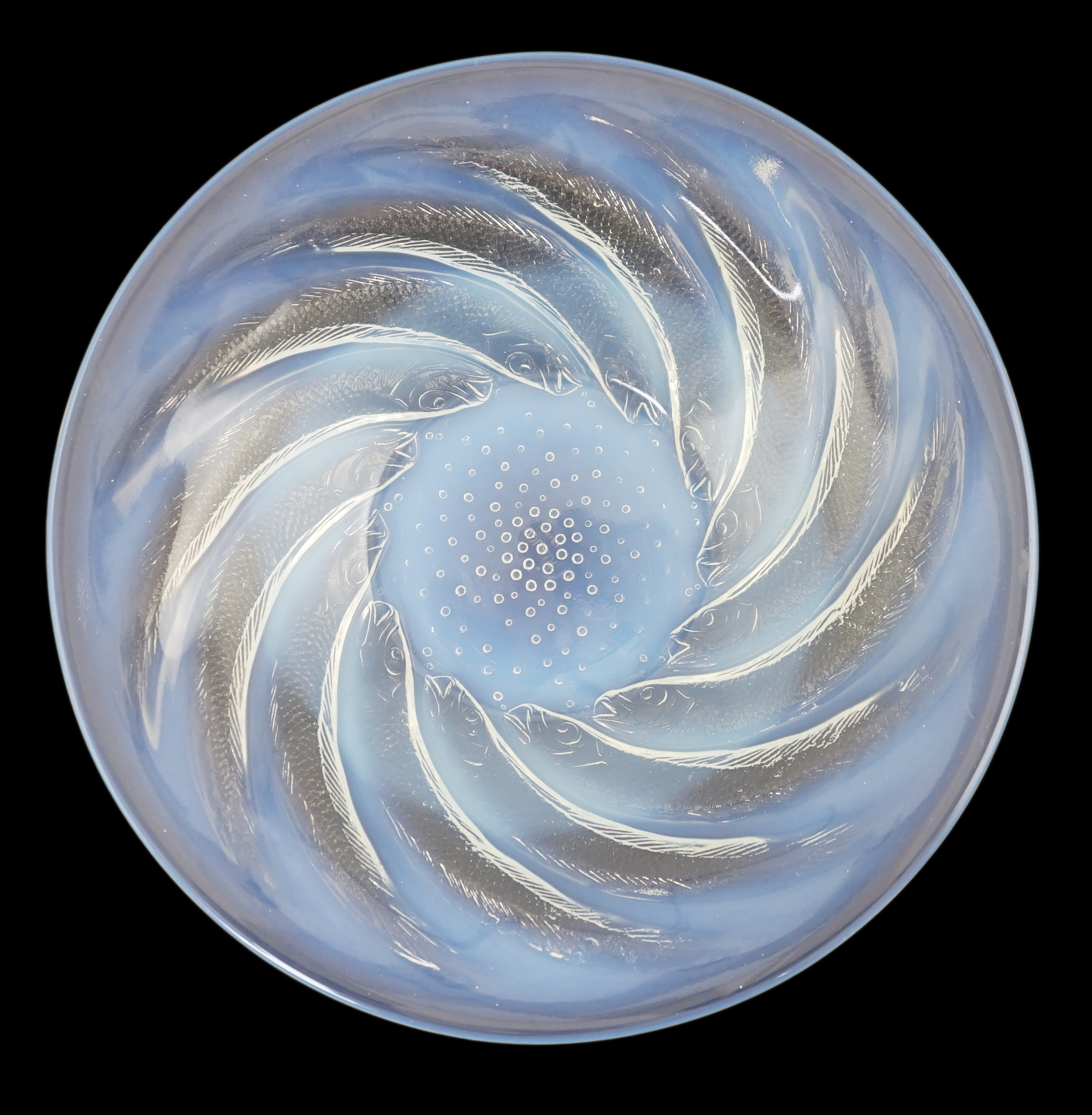 An R. Lalique Poissons opalescent glass dish